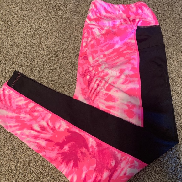 LuLaRoe Rise Capris - Picture 3 of 5